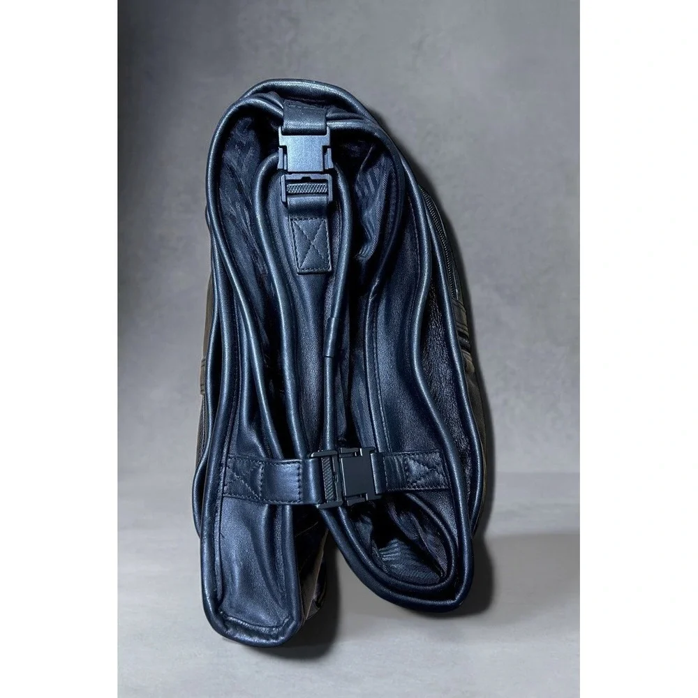 Tumi #934d3 alpha